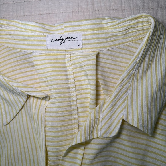 Carly Jean Los Angeles Light Yellow Striped Blouse - Picture 3 of 4
